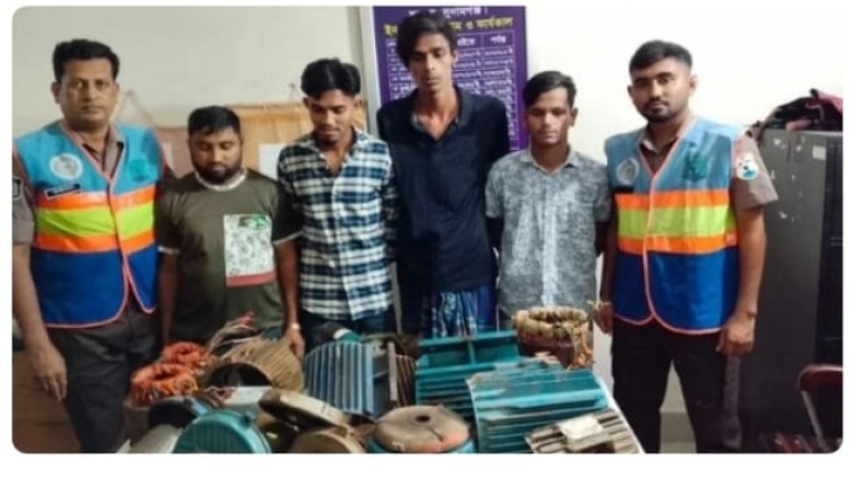 ছাতকে চোর চক্রের ৪ সদস্য গ্রেফতার, মোটর ও নৌকা জব্দ